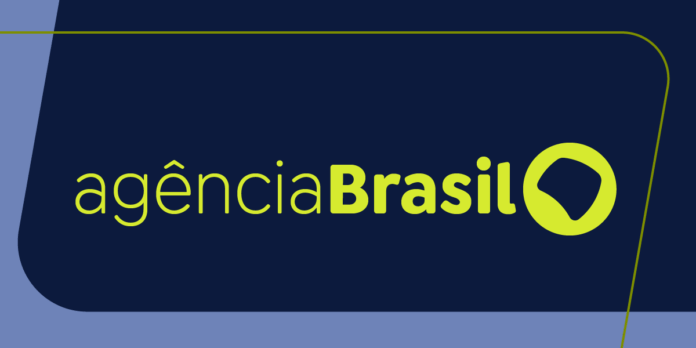 Deputado que sofreu AVC na Câmara é liberado do hospital