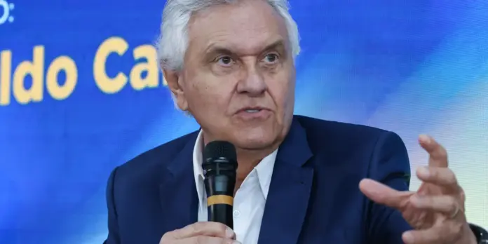 Ronaldo Caiado é diagnosticado com pneumonia enquanto está internado em SP