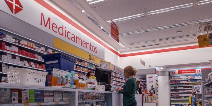 Mudanças na emissão e controle de receitas médicas passam a valer