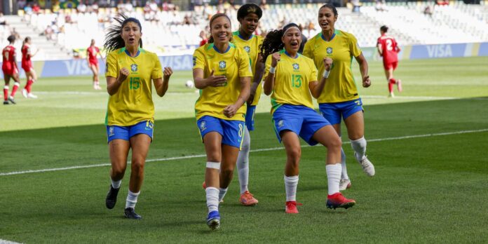 Seleção feminina Sub-20 derrota Canadá e avança para as oitavas de final do Mundial