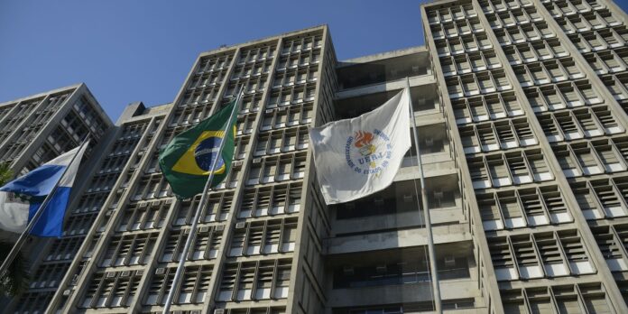 Justiça aumenta indenização a estudantes vítimas de racismo na Uerj