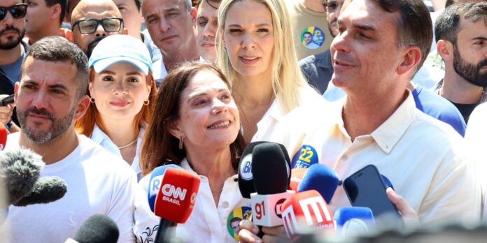 Flávio Bolsonaro anuncia medidas contra o crime organizado