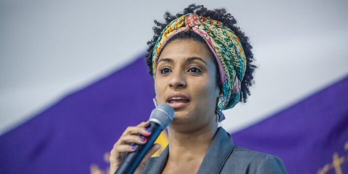 Bolsonaristas desrespeitam memória de Marielle Franco durante ato no Rio