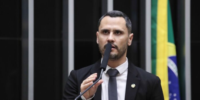 Cleitinho Azevedo é eleito governador de Minas Gerais no 1º turno