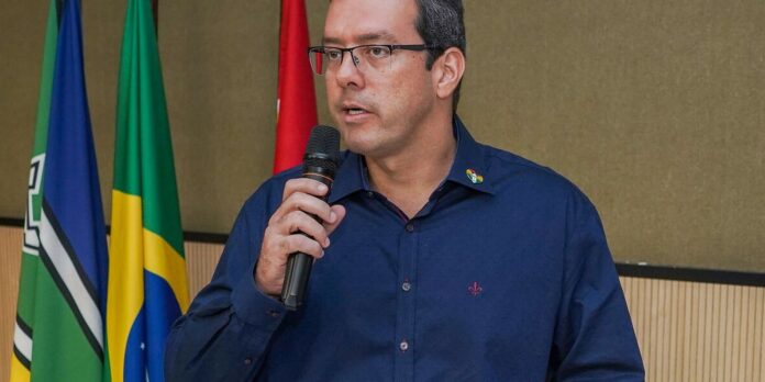 Dr. Furlan é eleito governador do Amapá no primeiro turno das eleições