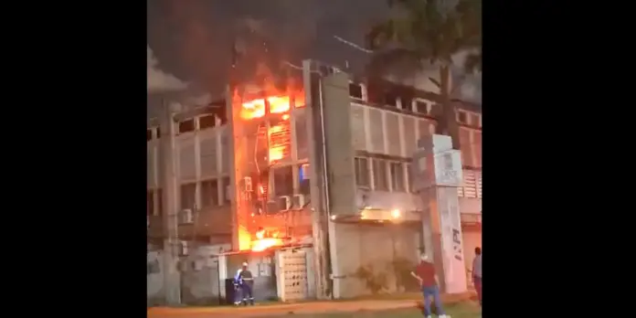 AGU estabelece força-tarefa para atuar em caso de incêndio na UFPE