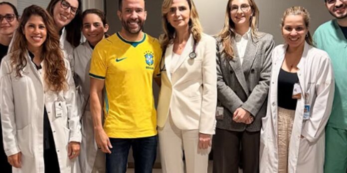 André Janones recebe alta e é liberado do hospital em São Paulo