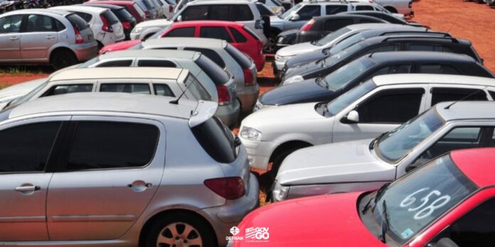 Detran realiza novo leilão com mais de 2 mil veículos disponíveis