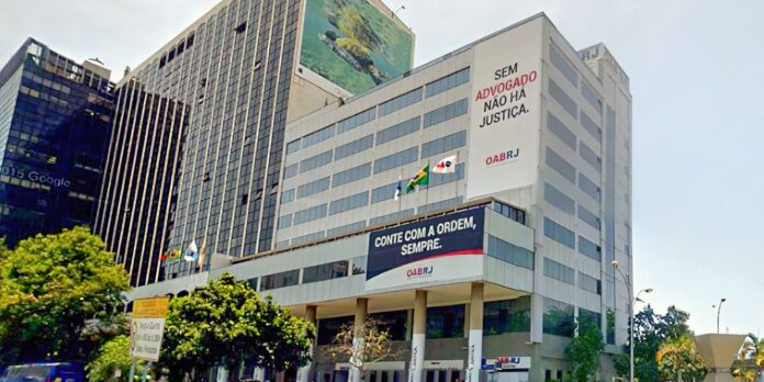 OAB Rio obtém decisão favorável que proíbe plataforma de disponibilizar petições com IA