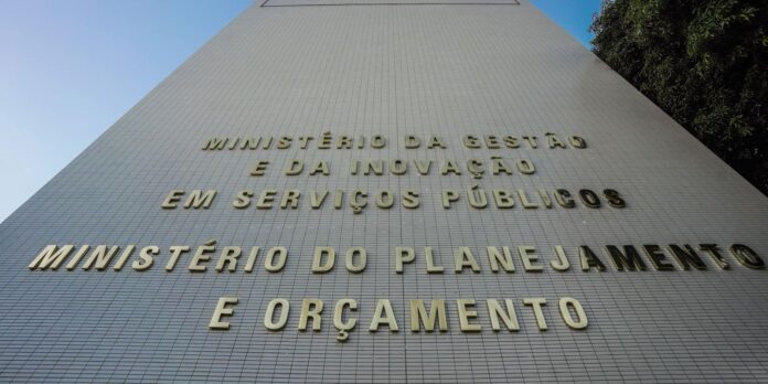 Governo destina R$ 5,2 bilhões para fortalecer assistência social e saúde