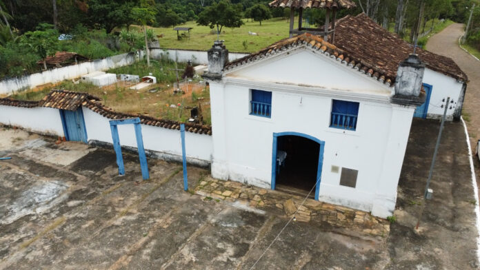 Edital de licitação para restauro da Igreja Nossa Senhora do Rosário, em Buenolândia, é publicado
