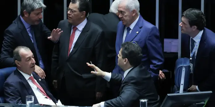 Senadores aprovam solicitação para agilizar votação da PEC da Segurança